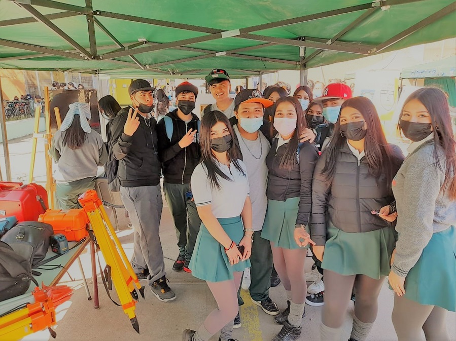 Estudiantes del Liceo Tecnológico del SLEP de Atacama protagonizaron exitosa Feria del Día Técnico Profesional en Copiapó