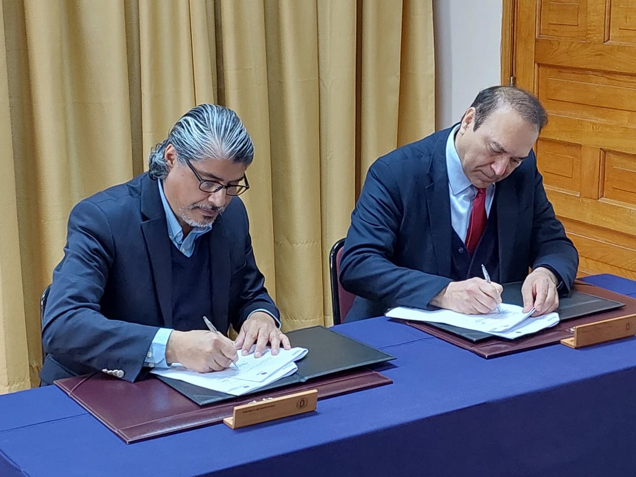 SLEP Atacama y Universidad de La Serena firman convenio para fortalecer comunicación e investigación y formación inicial de docentes