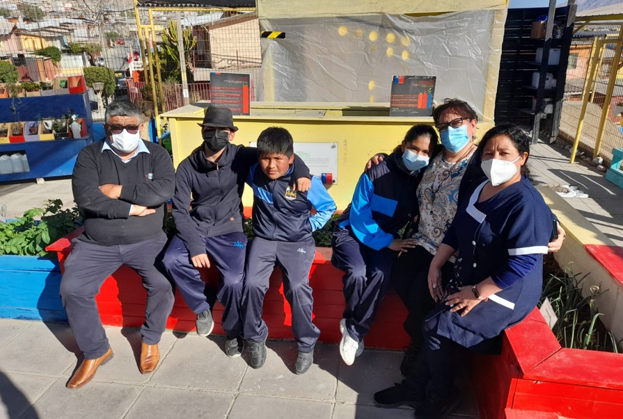 Escuela El Chañar del SLEP Atacama promueve cosecha de alimentos y nutrición además de cuidado ambiental con huerto escolar