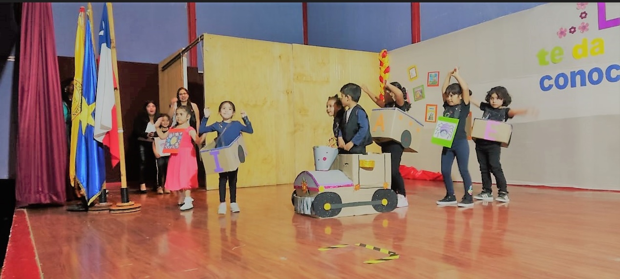Estudiantes de 1° básico de la Escuela Pedro Luján del SLEP Atacama expusieron increíbles avances y aprendizajes en lectura