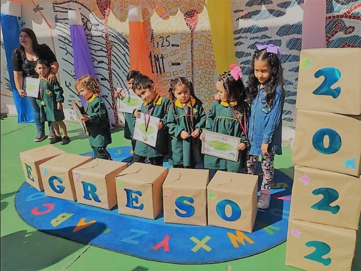 54 niñas y niños egresaron felices y con nuevos aprendizajes desde el jardín infantil Alicanto del SLEP Atacama en Copiapó