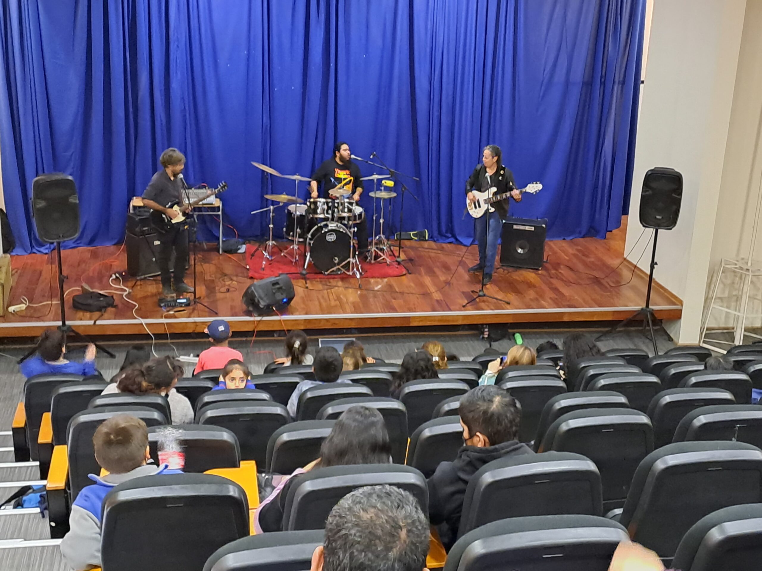 Estudiantes del Programa “4 a 7” expusieron talento musical en Liceo Fernando Ariztía junto a SernamEG y SLEP Atacama