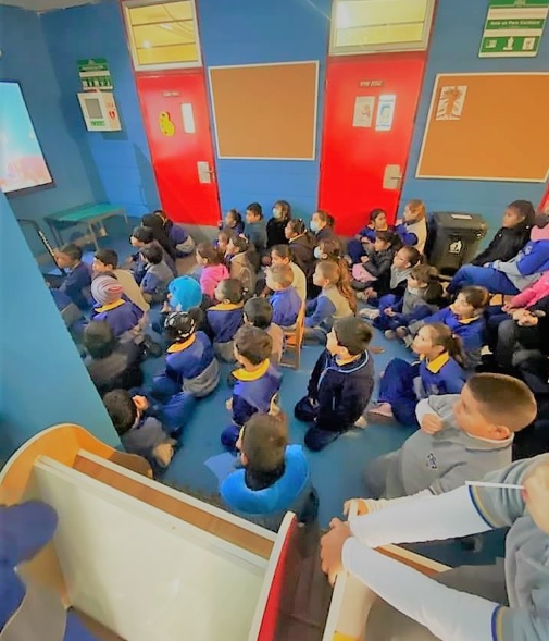Escuela Los Estandartes de SLEP Atacama genera Reactivación Educativa incentivando asistencia y revinculación a través del cine
