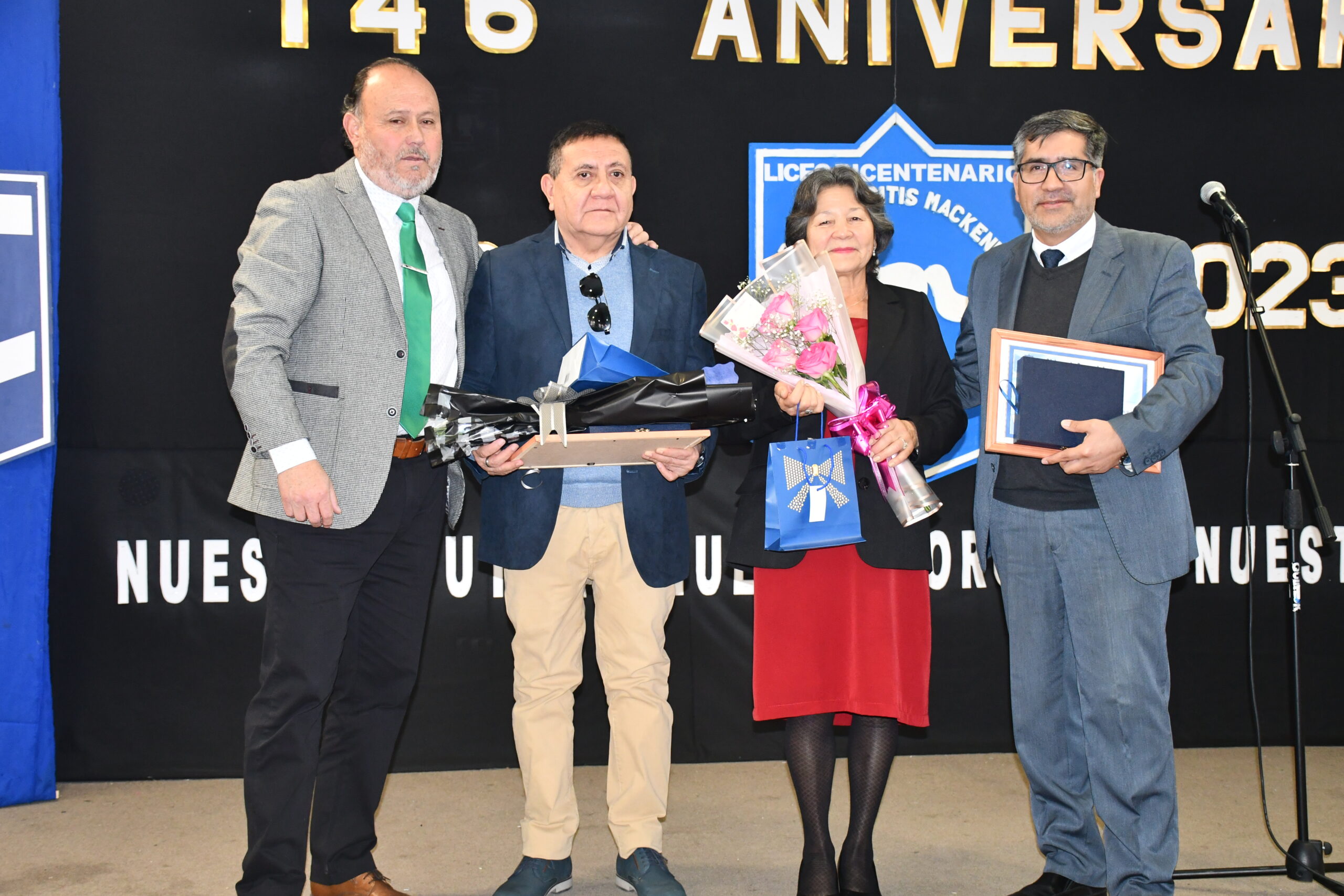 Liceo Mercedes Fritis de SLEP Atacama conmemoró su 146 aniversario reconociendo mejores promedios y docentes acogidos a retiro