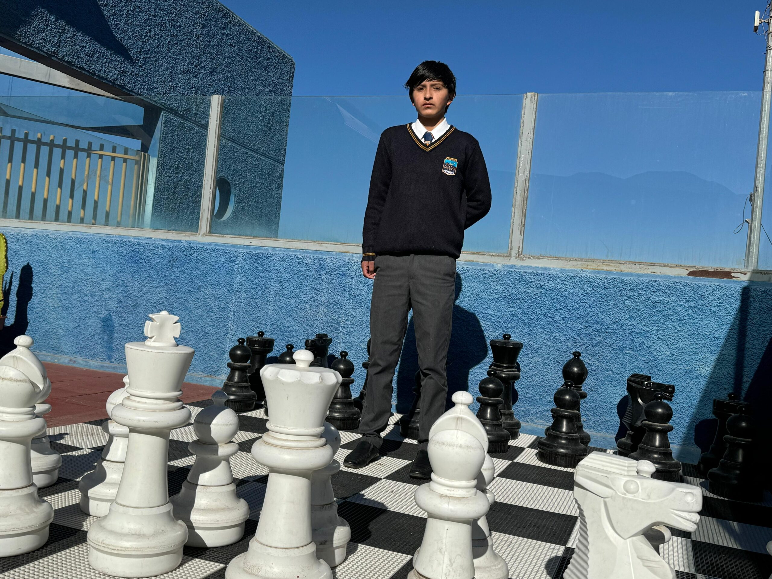 Jherik Soliz, campeón regional de ajedrez de la Escuela el Chañar.